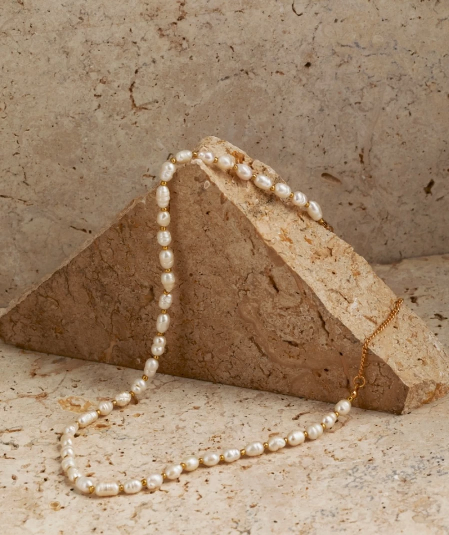 Sportsgirl Women's Gold Plated Freshwater Pearl Necklace